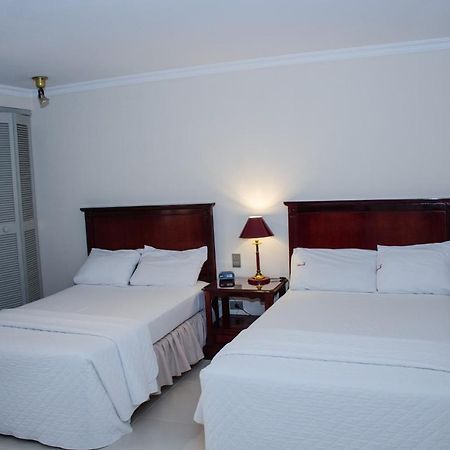 Apart Hotel Toborochi 圣克鲁斯 外观 照片