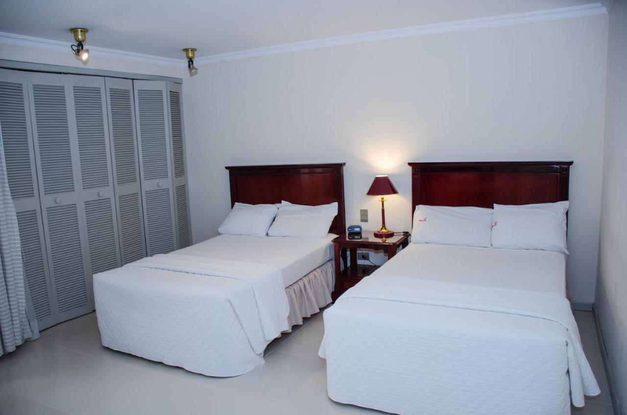 Apart Hotel Toborochi 圣克鲁斯 外观 照片